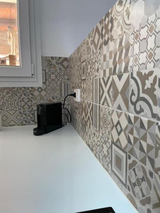 Habitacion Roca Foradada En Casa Cami De Les Aiguees Monistrol De Montserrat Ngoại thất bức ảnh