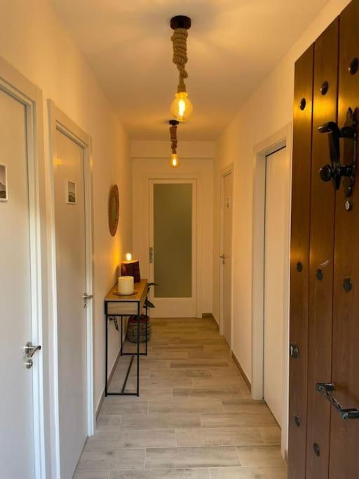 Habitacion Roca Foradada En Casa Cami De Les Aiguees Monistrol De Montserrat Ngoại thất bức ảnh