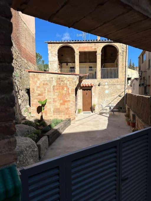 Habitacion Roca Foradada En Casa Cami De Les Aiguees Monistrol De Montserrat Ngoại thất bức ảnh