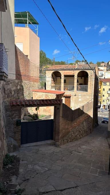 Habitacion Roca Foradada En Casa Cami De Les Aiguees Monistrol De Montserrat Ngoại thất bức ảnh