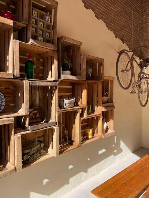 Habitacion Roca Foradada En Casa Cami De Les Aiguees Monistrol De Montserrat Ngoại thất bức ảnh